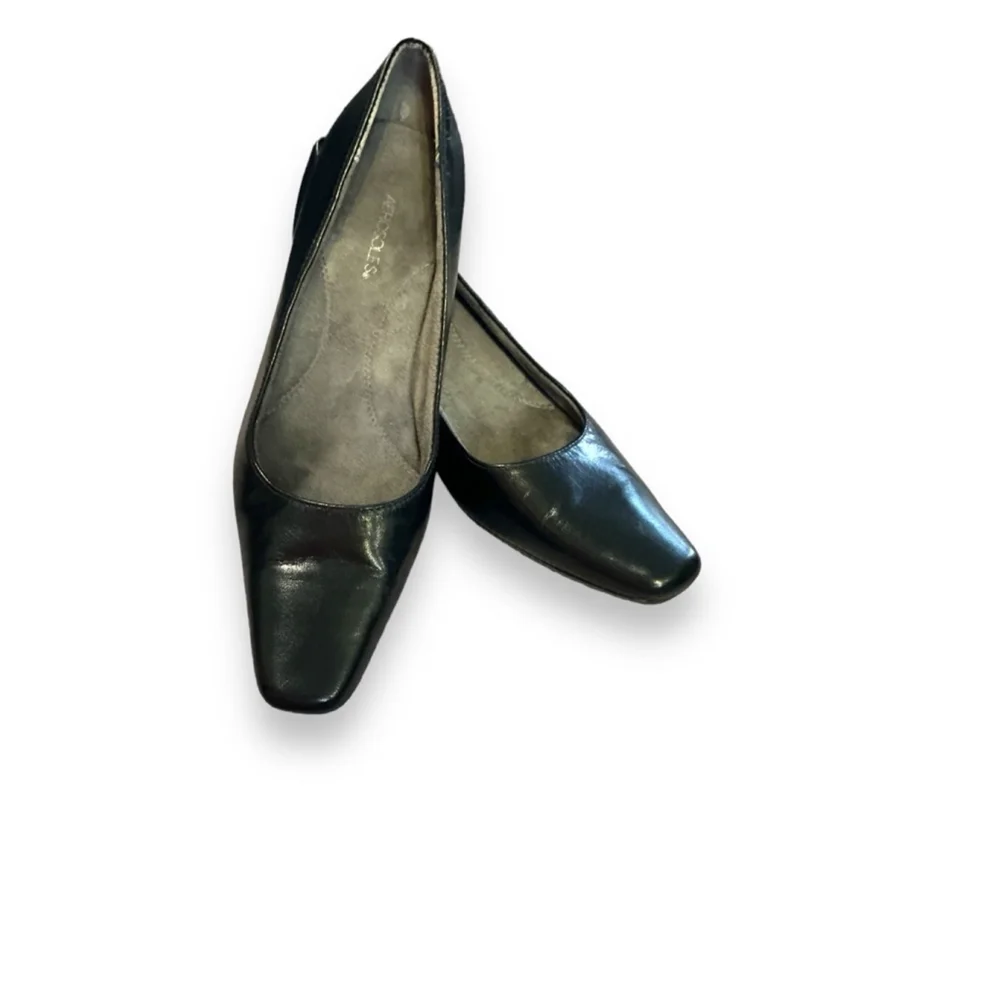 Aerosoles Leather Black Pumps Kitten Heel